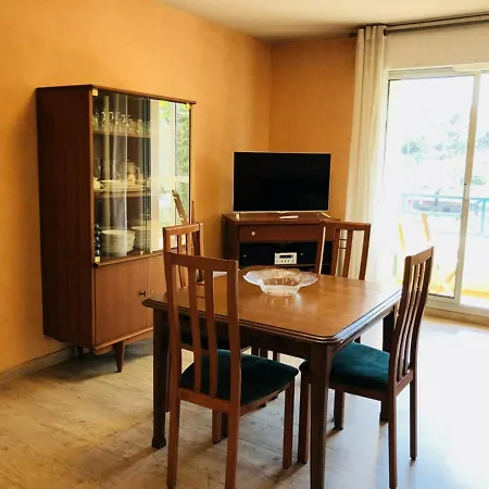 Apartment T2 A Avec Balcon, Parking Securise, Proche Gare Sncf Et Commerces - Fr-1-433-32 Arcachon