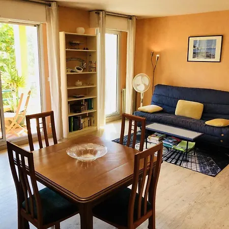 T2 A Avec Balcon, Parking Securise, Proche Gare Sncf Et Commerces - Fr-1-433-32 Apartment *