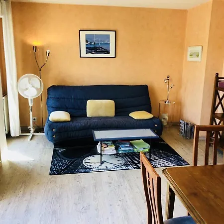 Apartment T2 A Avec Balcon, Parking Securise, Proche Gare Sncf Et Commerces - Fr-1-433-32 Arcachon