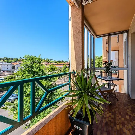 T2 A Avec Balcon, Parking Securise, Proche Gare Sncf Et Commerces - Fr-1-433-32 * Arcachon